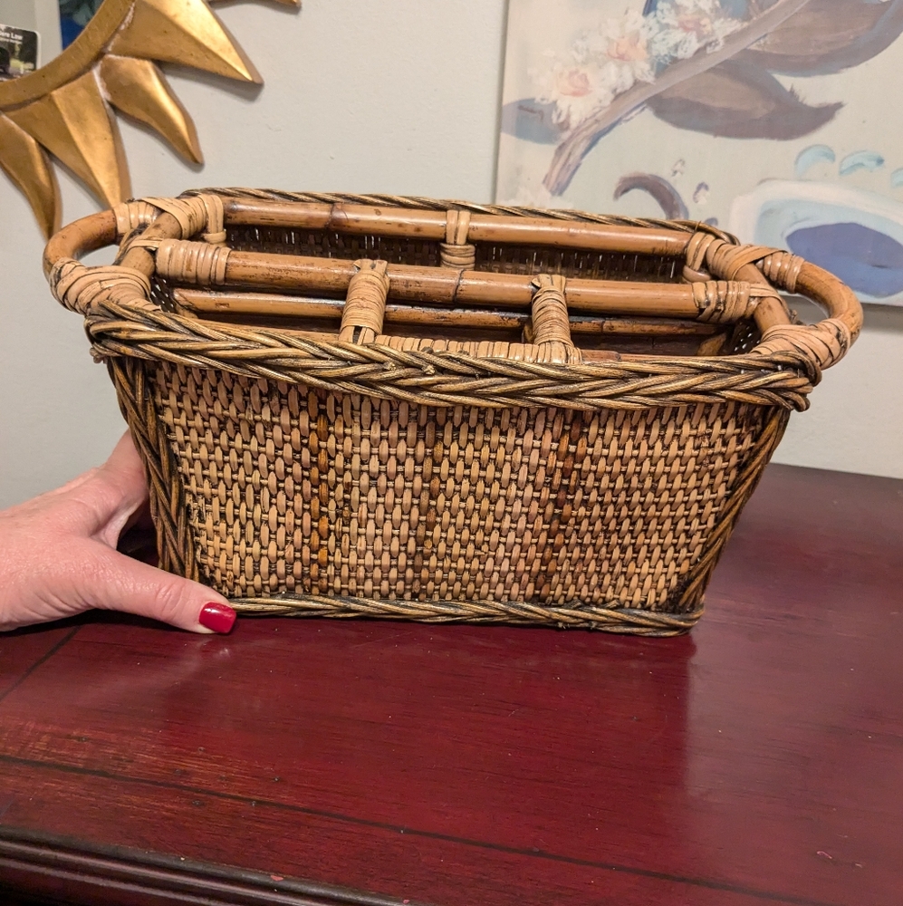 Basket Utensil Caddy Divided Storage Bohemian Organizer Vintage EUC Brown Wicker